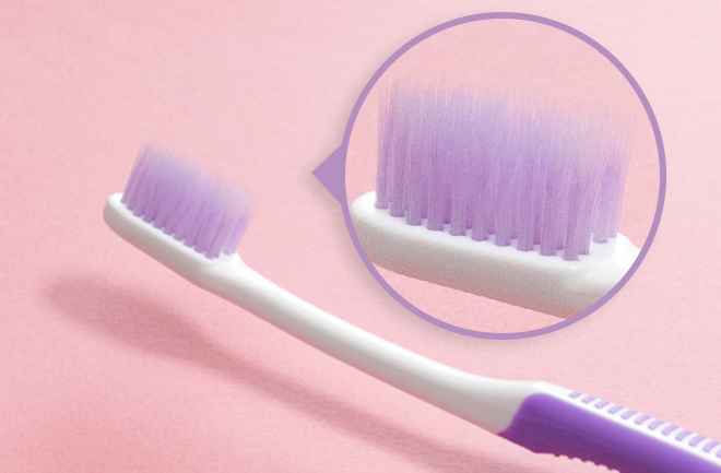 紫の歯ブラシ