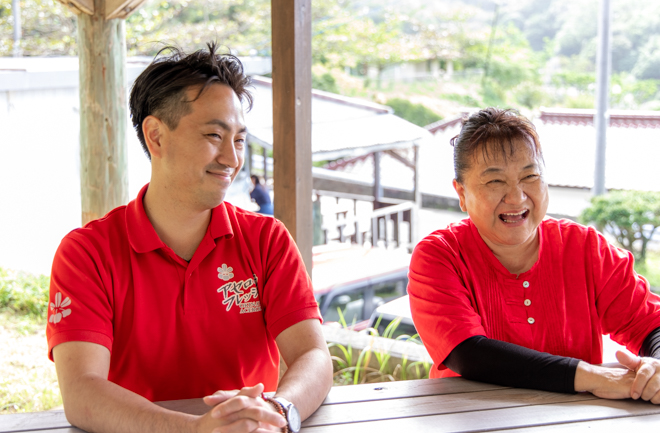 アセローラフレッシュの哲子さんと康次郎さん