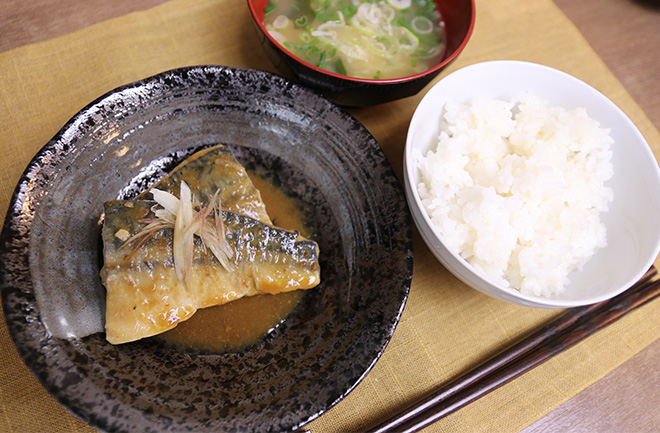 骨取りさばの味噌煮の献立