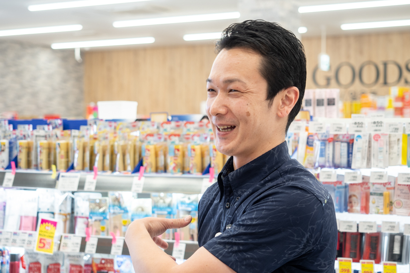 イオンドラッグ座喜味店店長